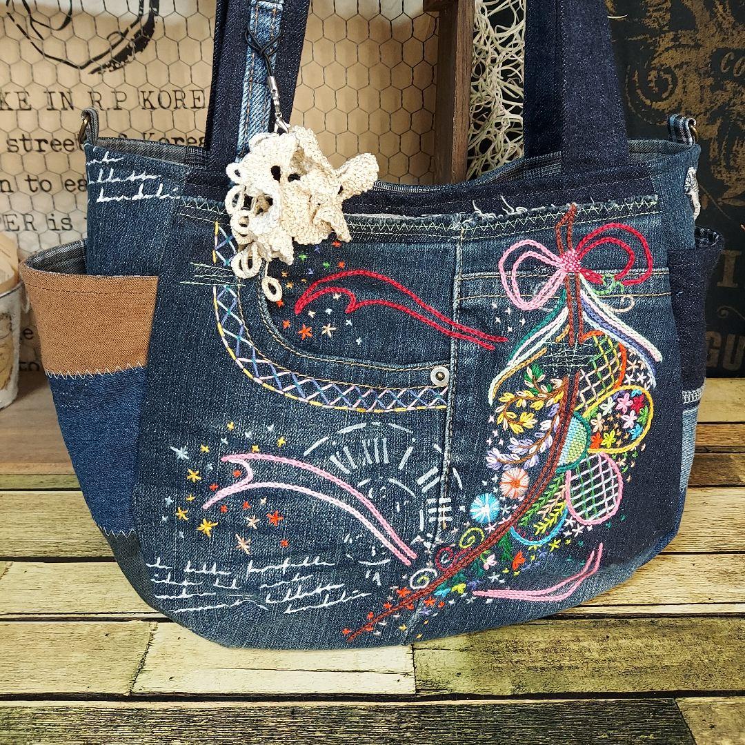 刺繍デニムバック　No.663　デニムリメイク　刺繍バック　丸いバック