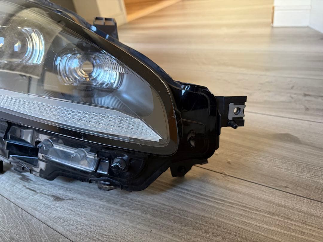 GR86 右　ヘッドライト　3BA-ZN8 美品