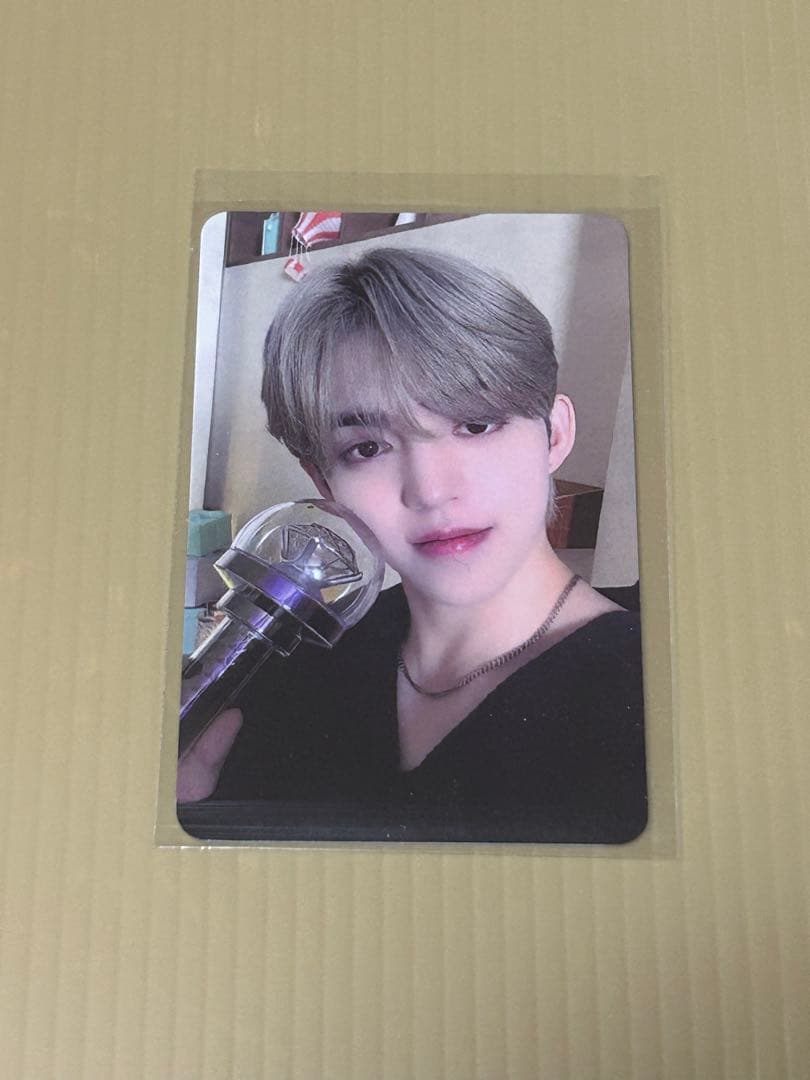 seventeen caratzone caratland エスクプス　トレカ