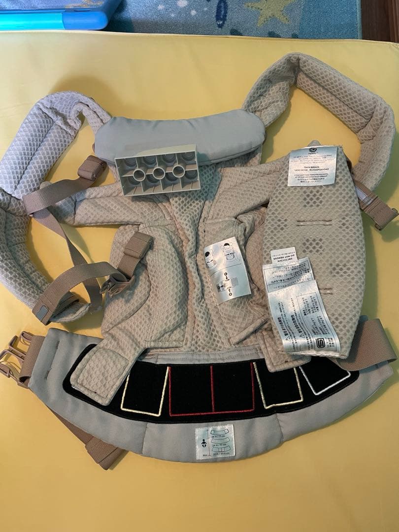 エルゴベビー　オムニブリーズ　サンドベージュ 抱っこ紐