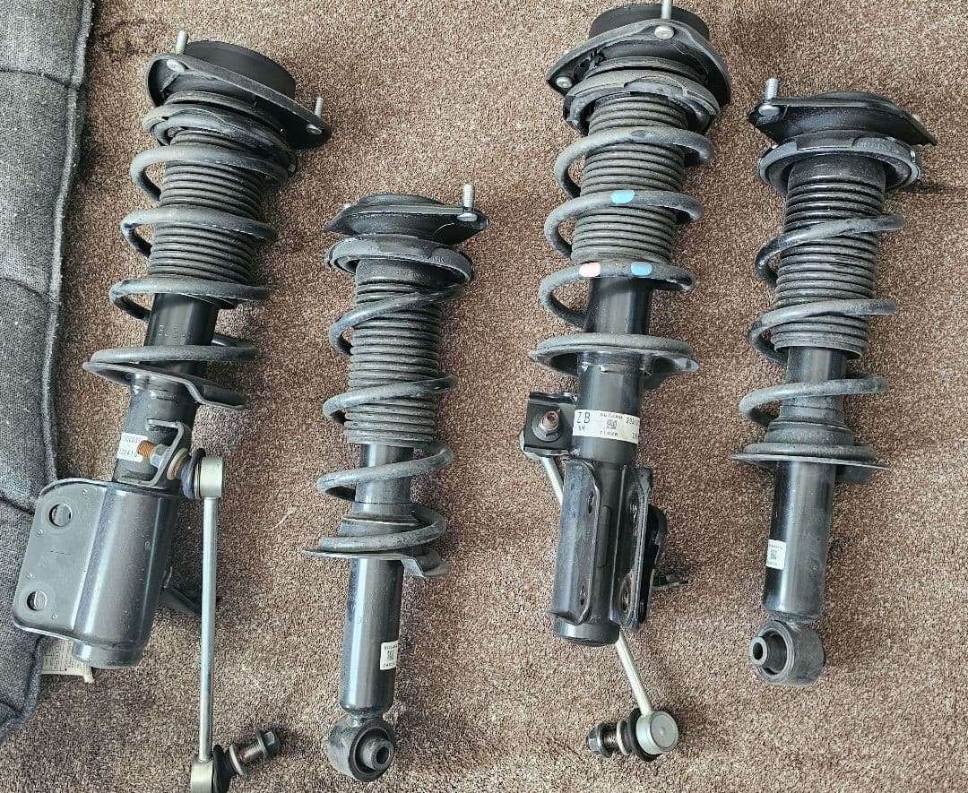 GR86 純正ショックアブソーバー　BRZ 86