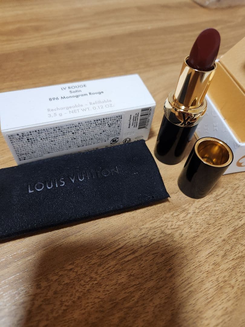 LOUIS VUITTON LVサテンルージュ 896
