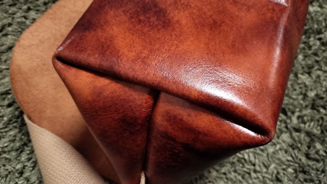 メッセンジャーバッグ