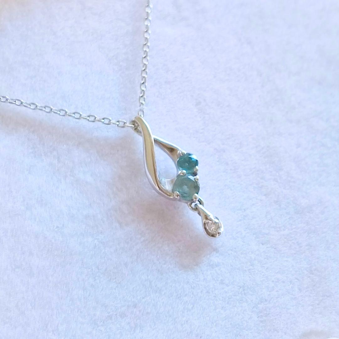 スタージュエリー　K10 WG　ブルートパーズ　ダイヤモンド　しずく　ネックレス