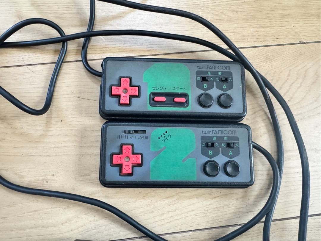 ジャンク品　ツインファミコン後期型　本体のみ