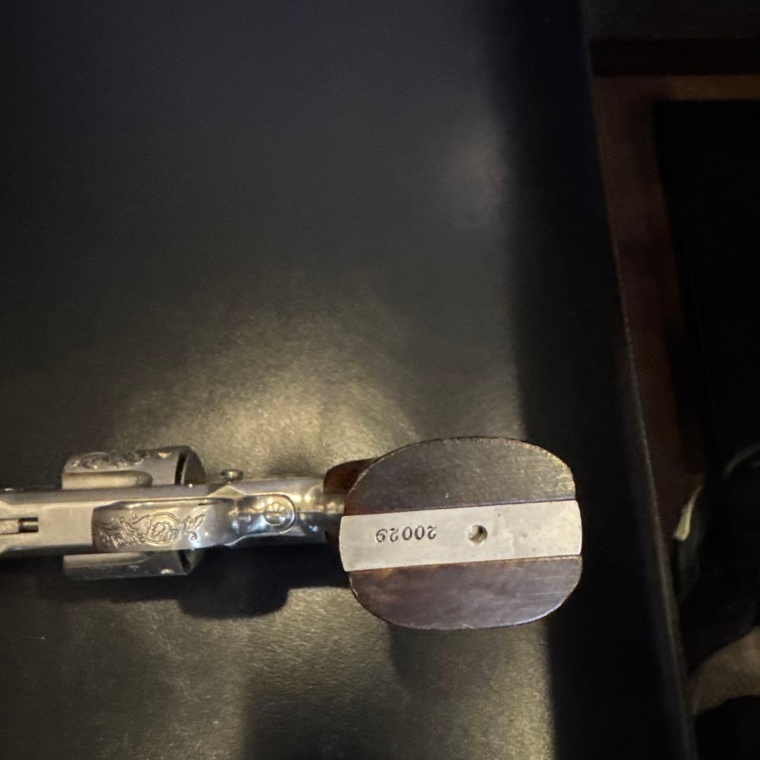 エングレービングデザイン リボルバー(マグナム)