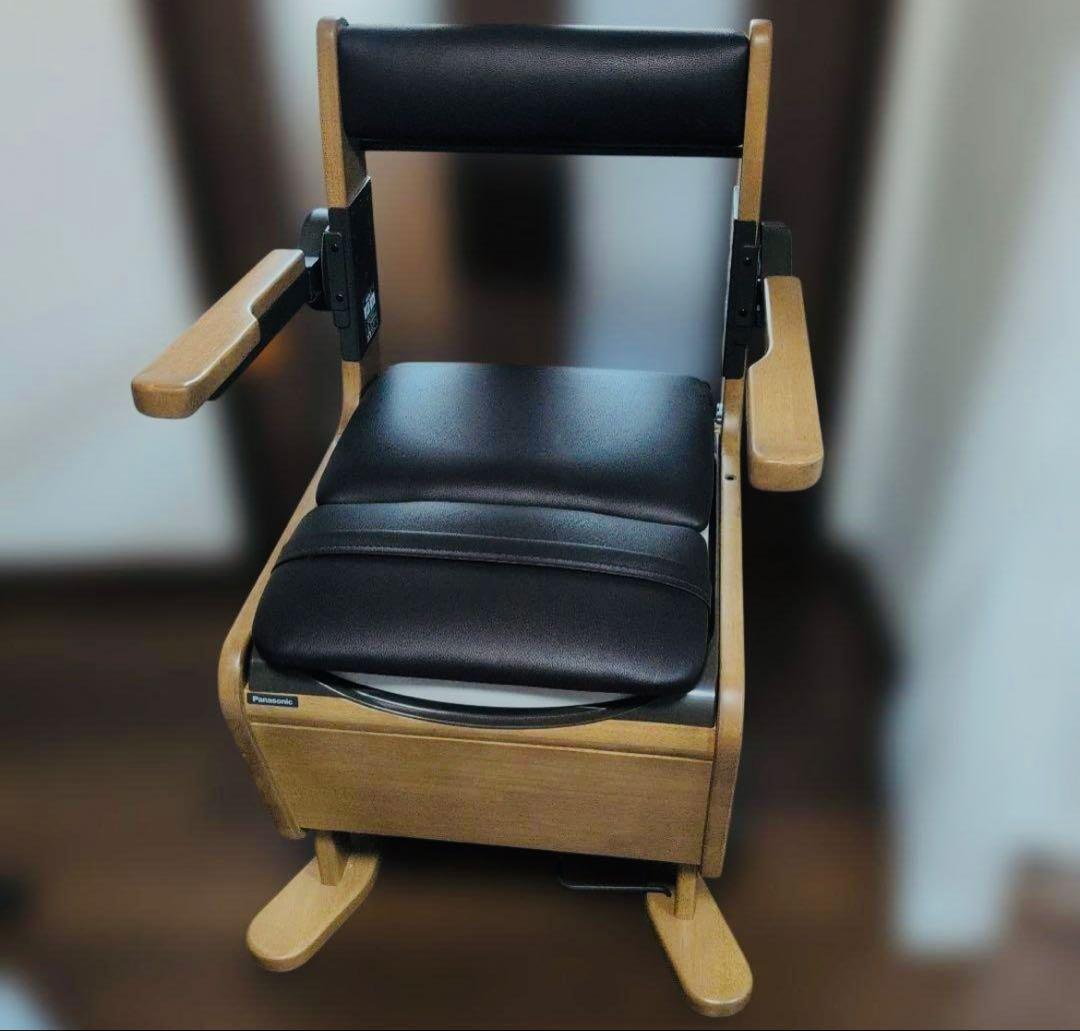 SALE‼️【新！2025年製】美品　パナソニック ポータブルトイレ おしゃれ家具