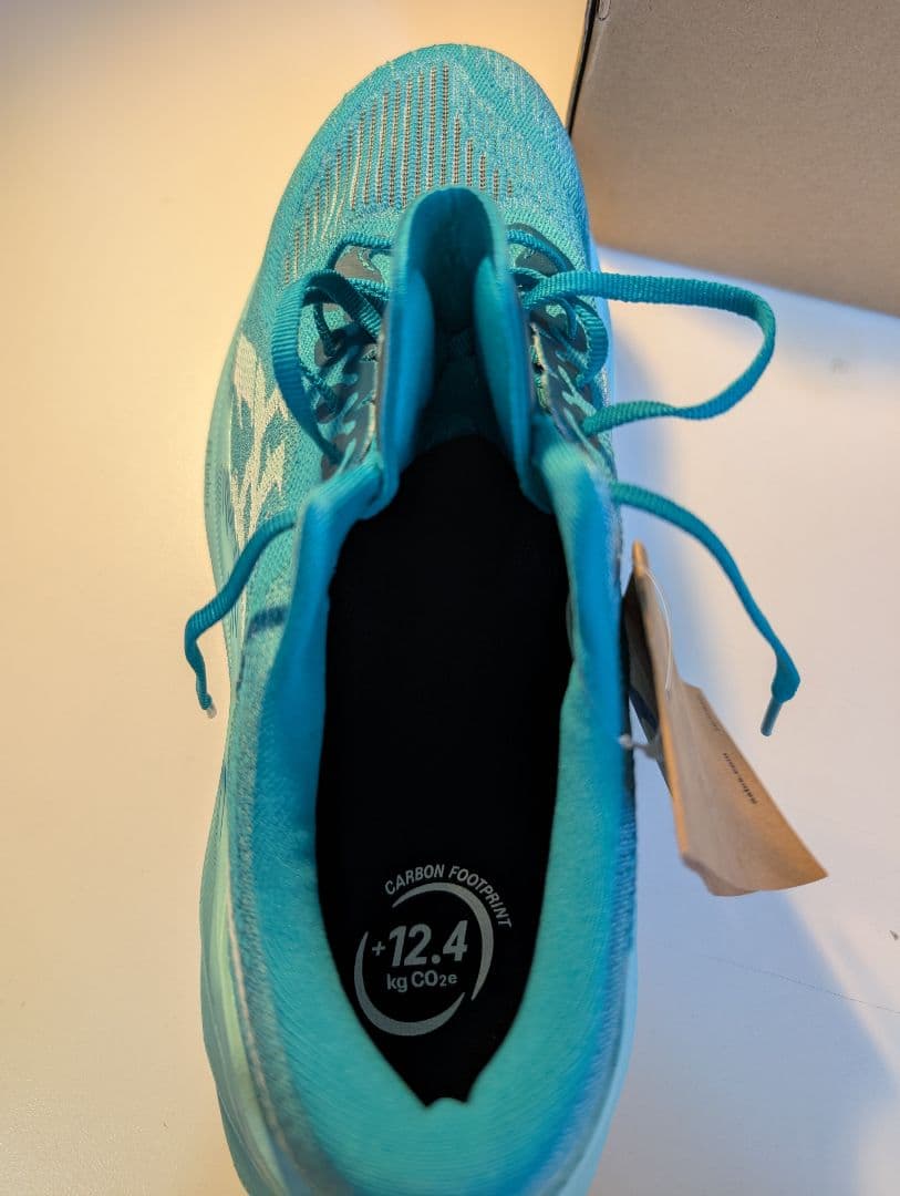 【新品、未使用】アシックス　スーパーブラスト2　27cm