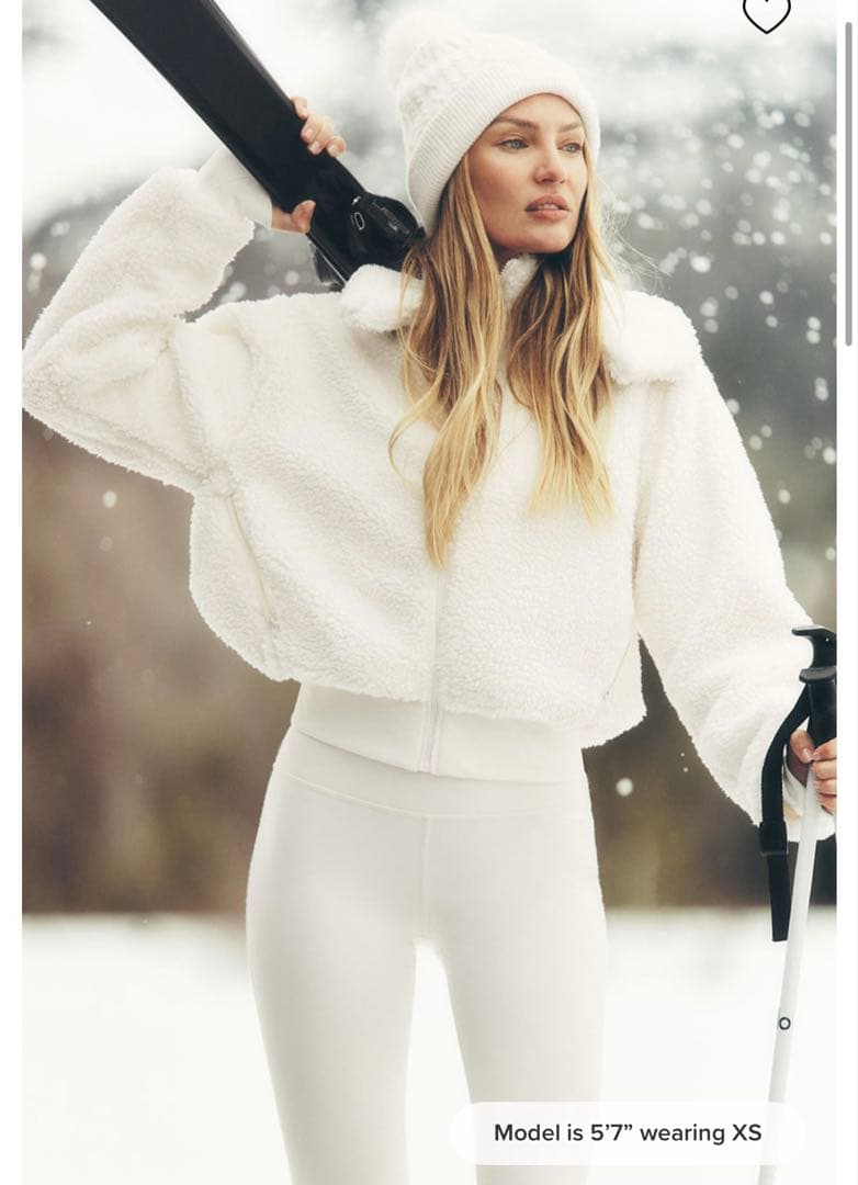 新品タグ付き　ALO Yoga　Foxy Sherpa Jacket