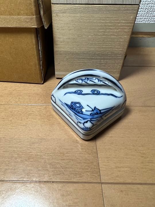 674 隅田川　利昇　染付　香合　未使用