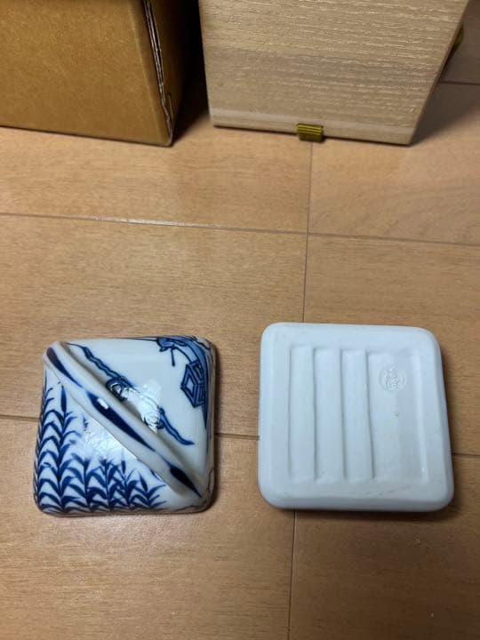 674 隅田川　利昇　染付　香合　未使用