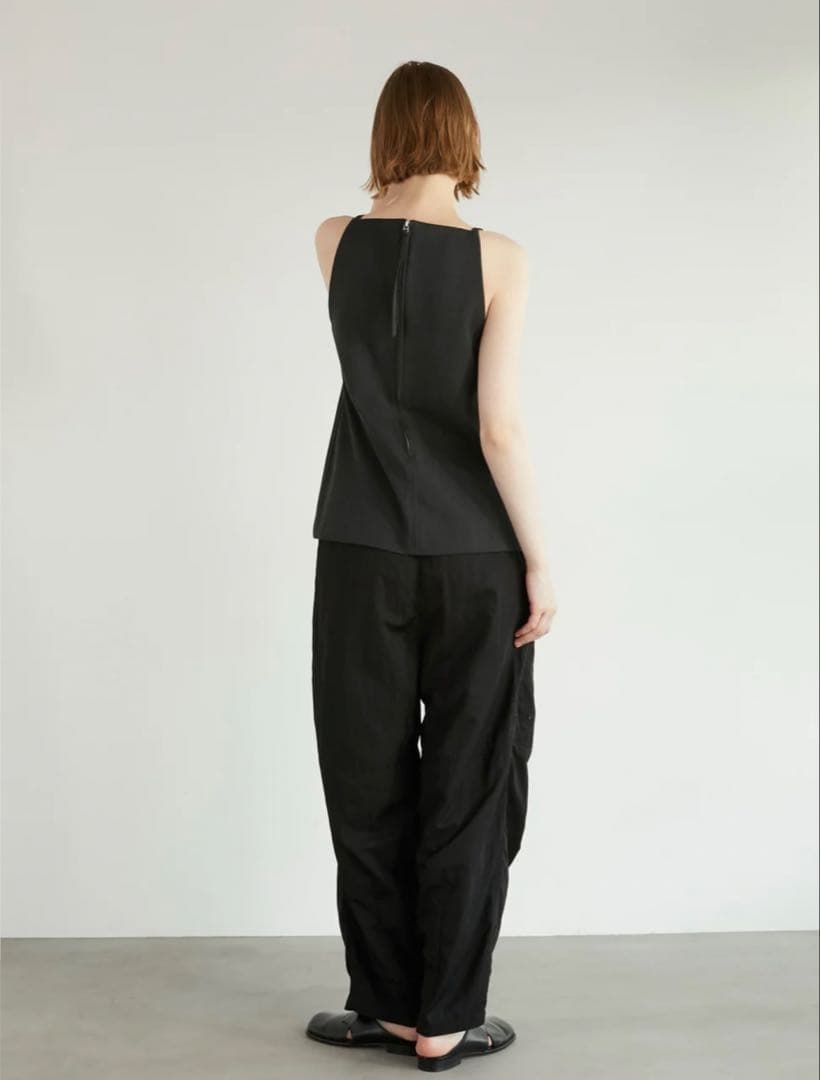 【LA PEAU DE GEM】front cut tops