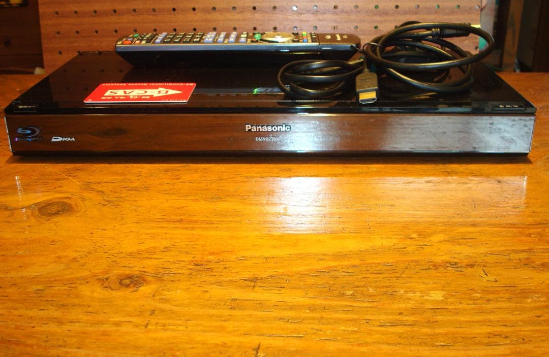 Panasonic ブルーレイレコーダ DMR-BZT800 3チューナー２TB