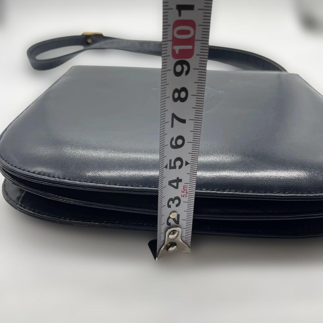 GUCCI「アクセサリーコレクション」レザーショルダーバッグ