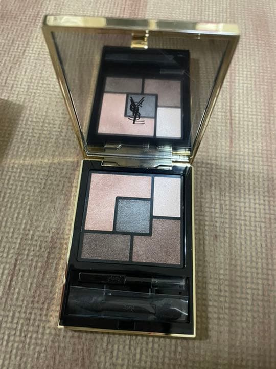 イブサンローラン　クチュール　クルール　パレット2