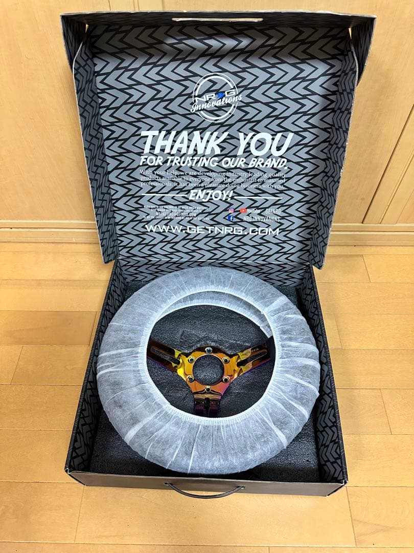 NRGステアリング ネオクローム レザーグリップ350mm