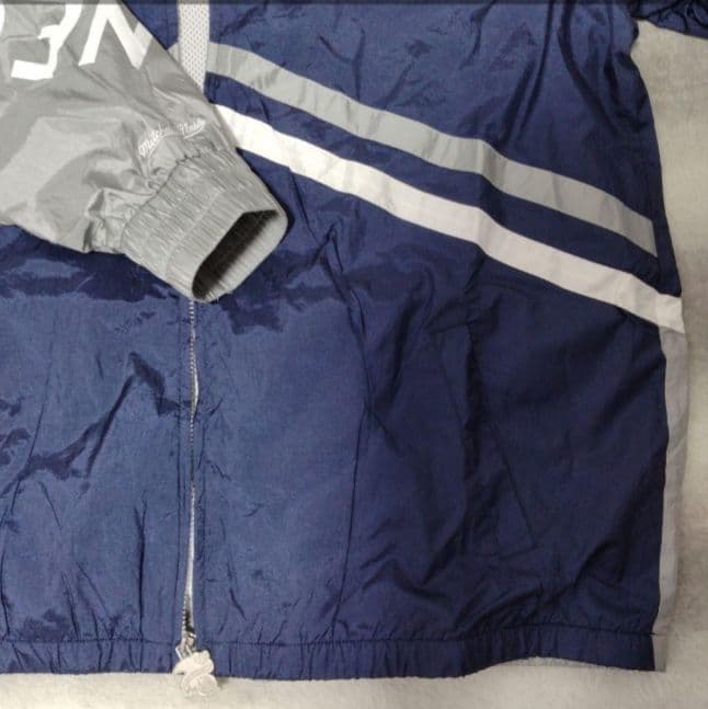 半額セール！MLB UNDENIA WINDBREAKER（ＮＹヤンキース３XL