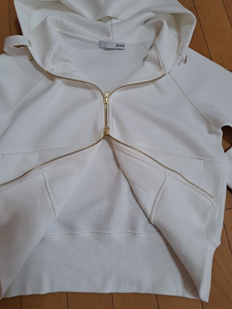 ま*も様 【JENNE】日本製美ラインパーカー(ホワイト)