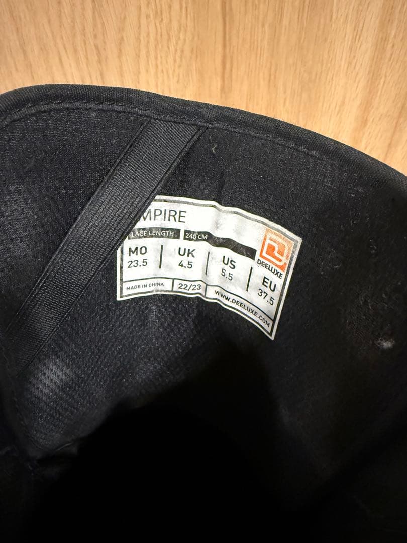 DEELUXE EMPIRE 22-23モデル