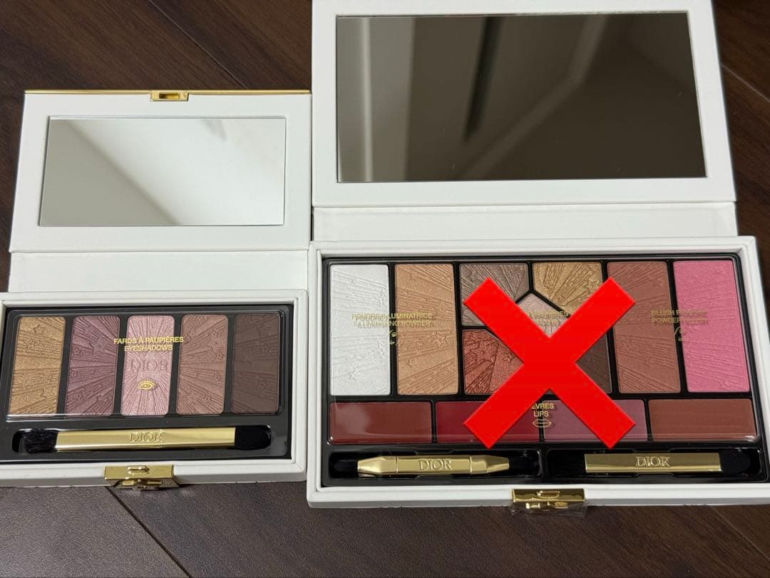 【新品未使用⭐️Dior限定2025クリスマスコフレ⭐️】アイシャドウパレット箱付き