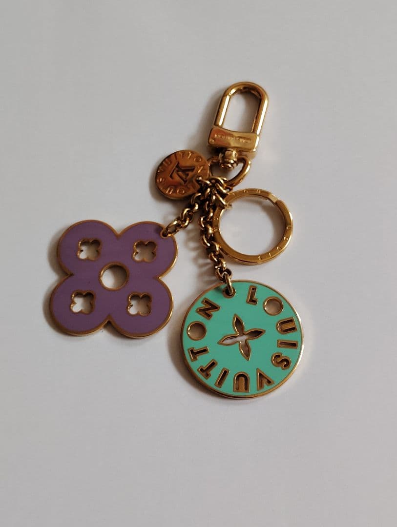 Louis Vuitton フラワーチャーム