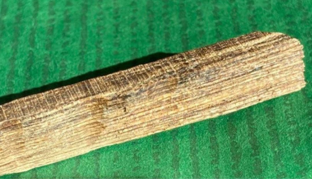 沈香　天然沈香　香木　タニ　お香　3.68グラム