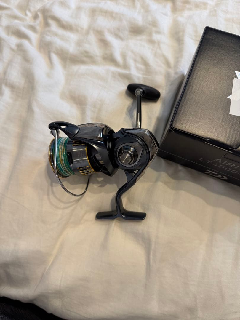 超美品ダイワ　 23エアリティLT4000-XH