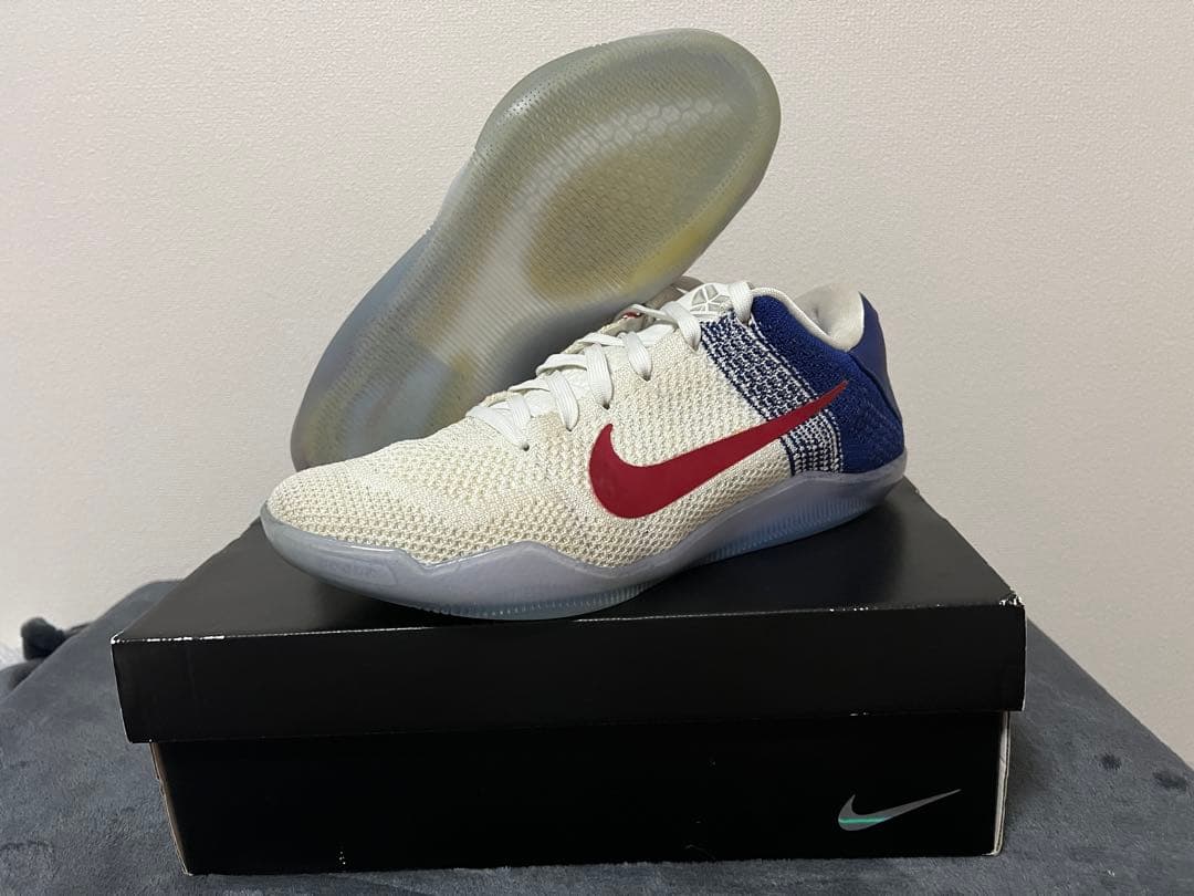 シューズ(男性用) Nike Kobe11 USA