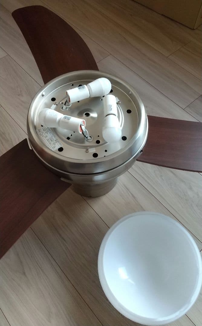 【LOWYA】シーリングファンライト★ニューアイナ・ラプレ2★LED3灯リモコン