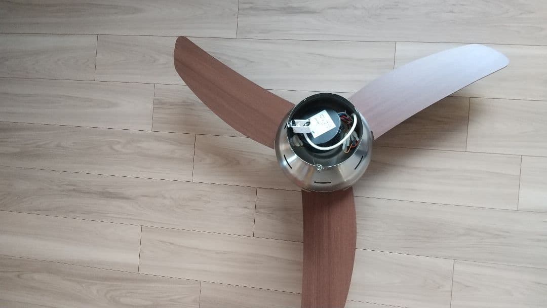 【LOWYA】シーリングファンライト★ニューアイナ・ラプレ2★LED3灯リモコン