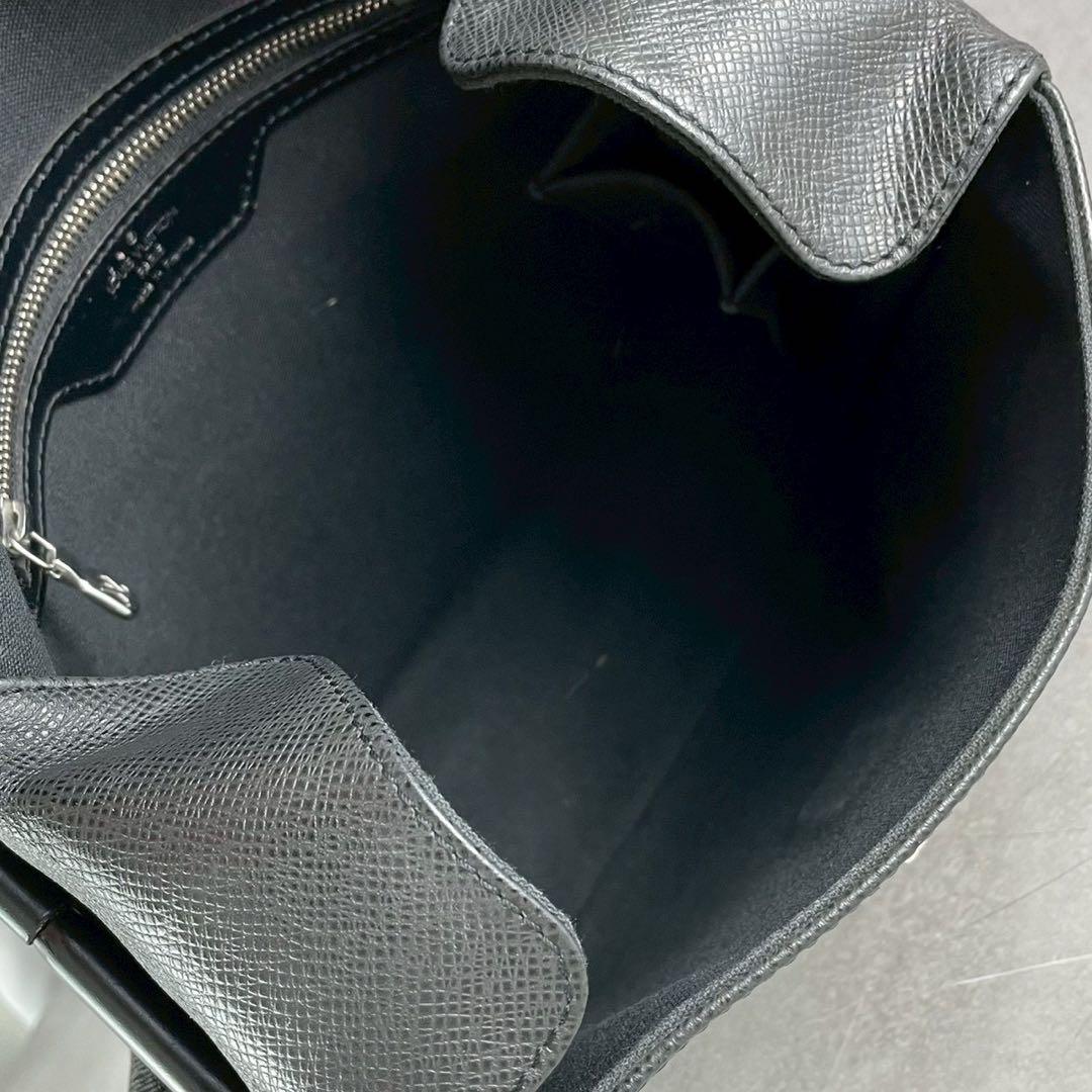 美品✨ルイヴィトン タイガ　ヤランガ ショルダーバッグレザー