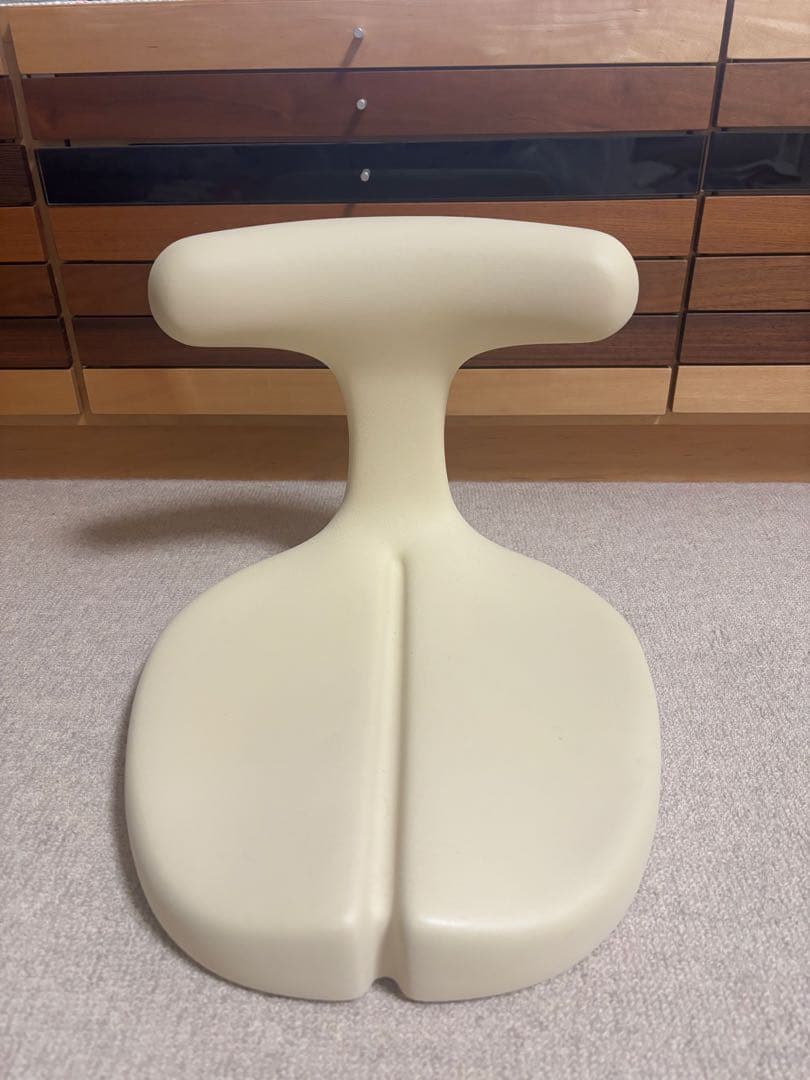 アーユルチェア　avur medical seat 骨盤・姿勢矯正チェア
