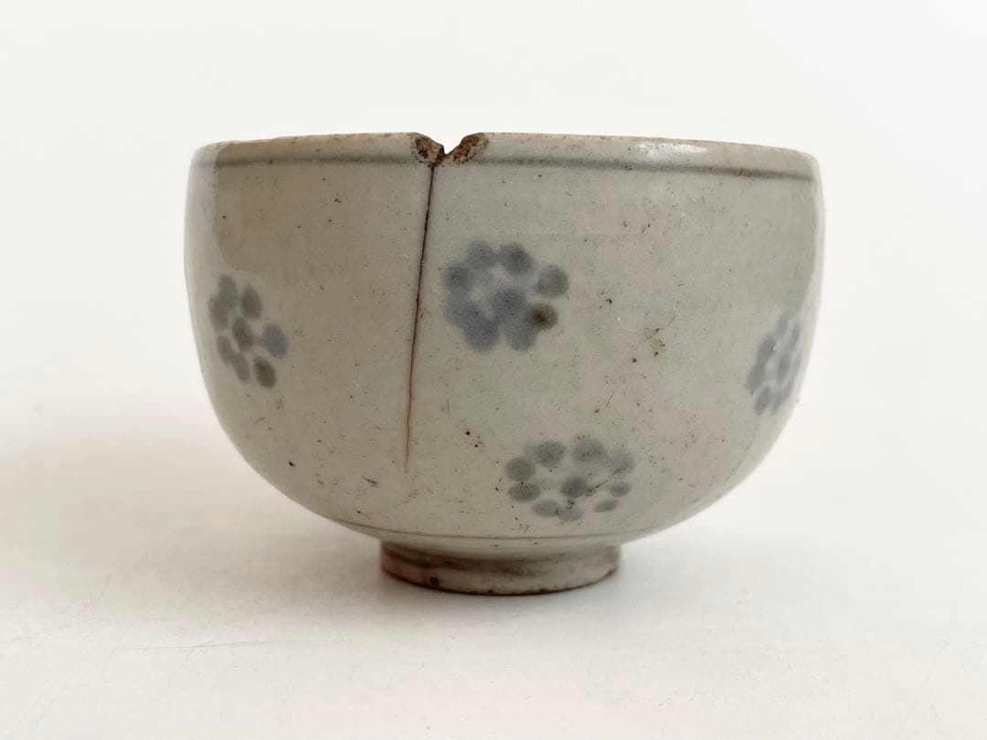 骨董　アンティーク　古伊万里　こんにゃく印判　花文様　小碗　カップ　金継ぎ用