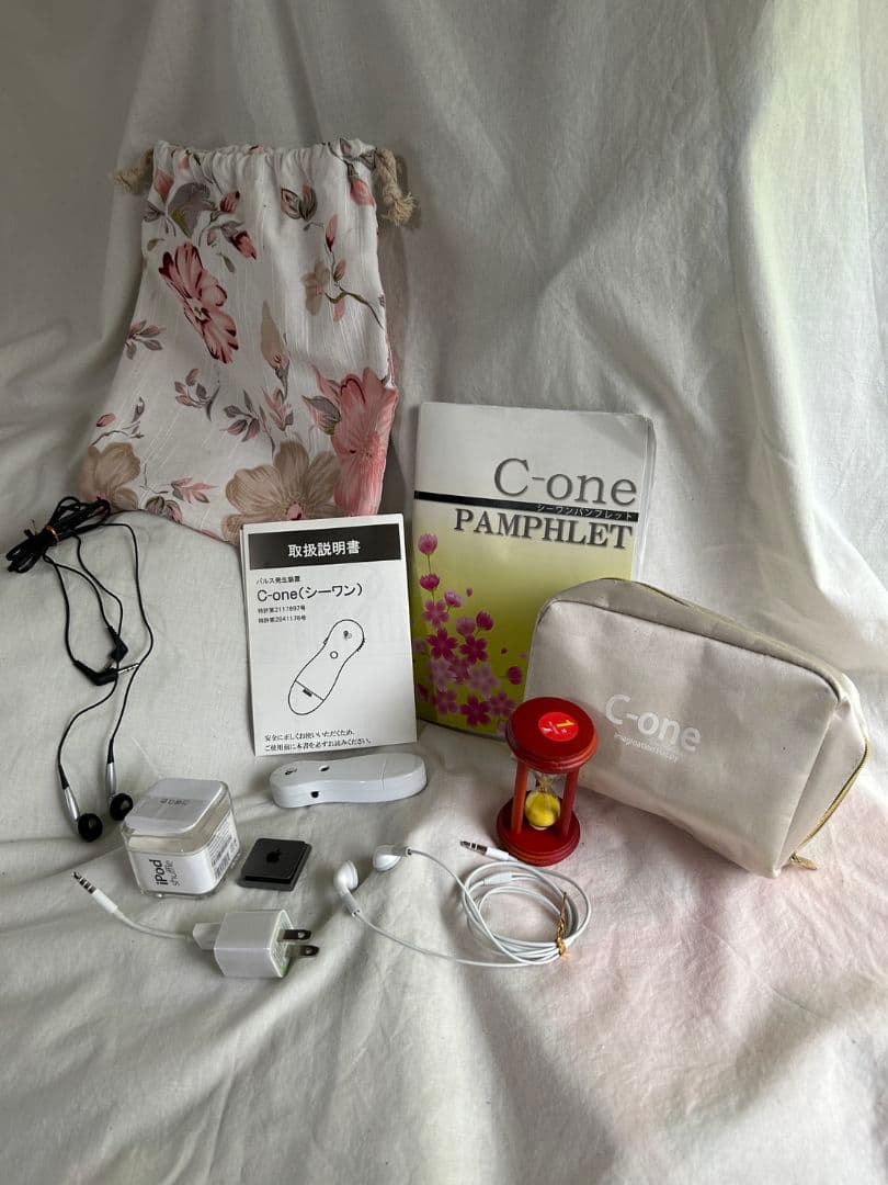 パルス発生装置C-one(シーワン)☆美品　【1日1分耳から健康を】