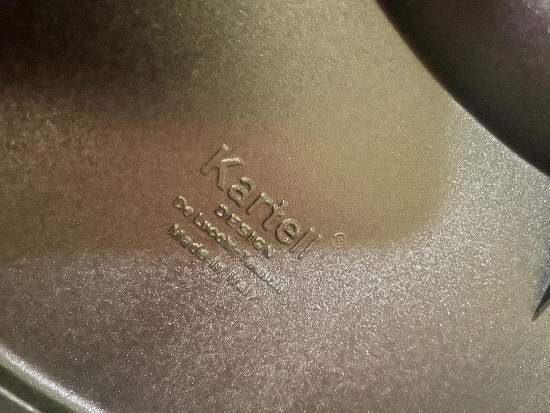 イタリア製　カルテル　セグメンティ　コートハンガー　クローズスタンド　ブラック