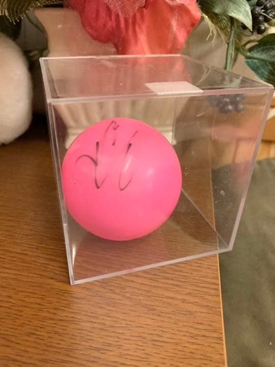 BTS☆グッズ☆直筆サインボール！早い者勝ちです！