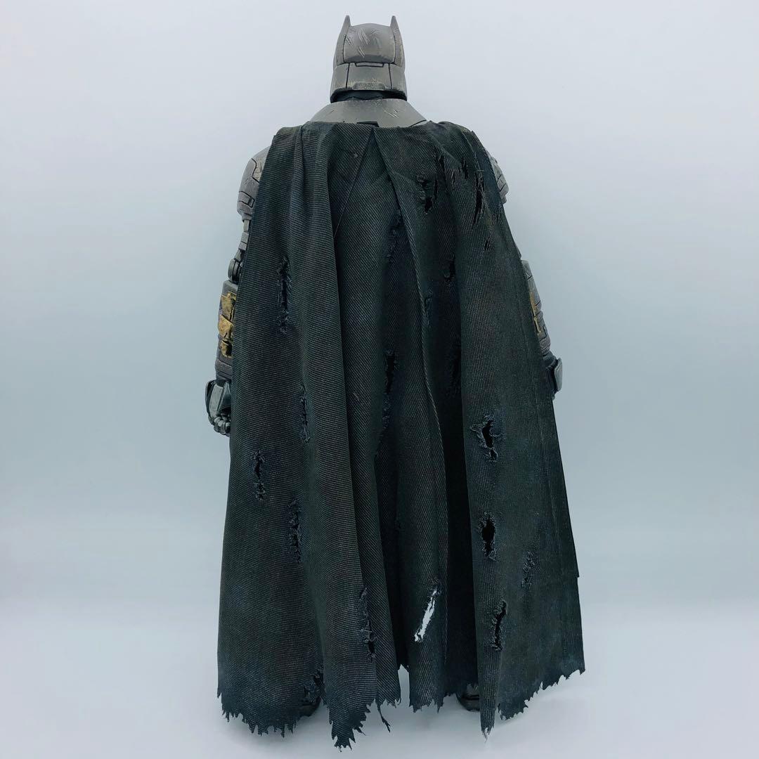 ホットトイズ アーマードバットマン バトルダメージ バットマンVSスーパーマン