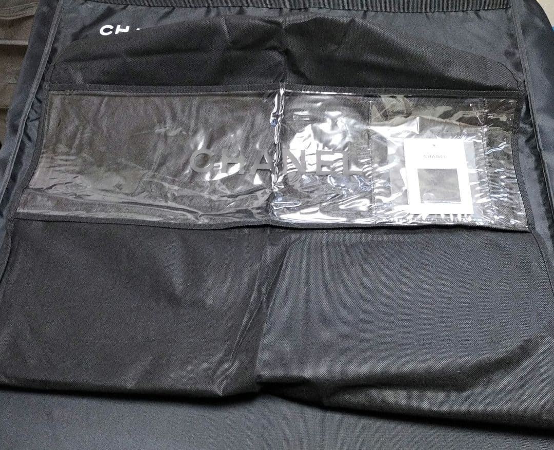 CHANELハーフパンツ34M(CHANELハンガーカバー・布ボタンタグ付き)