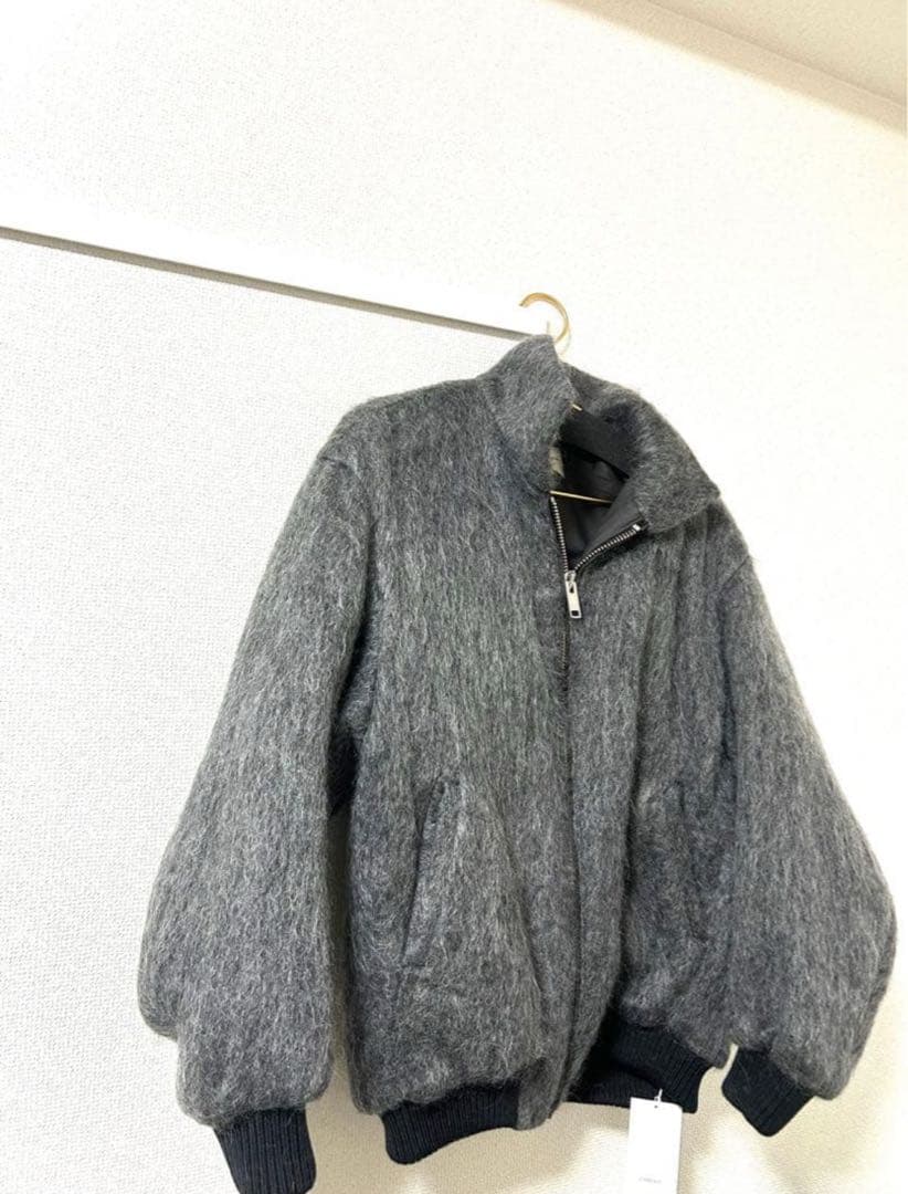 ジ*リ様 限定価格　新品未使用タグ付き　chieko+ shaggy blous