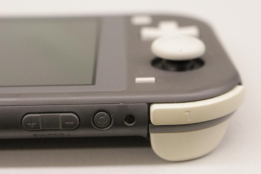 Nintendo　SwitchLite　グレー　ＨＤＨ－００１