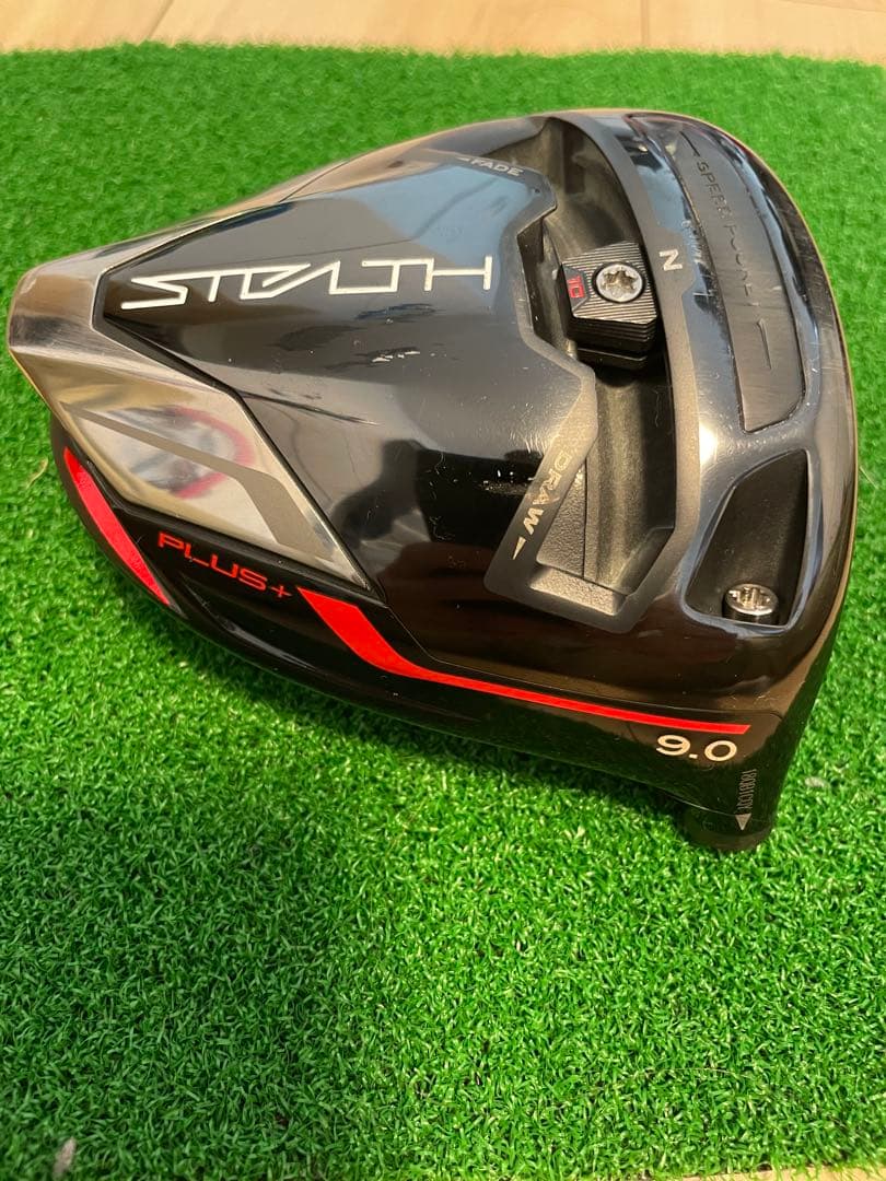 ステルスプラス9° テーラーメイド　ドライバー　カバー付き