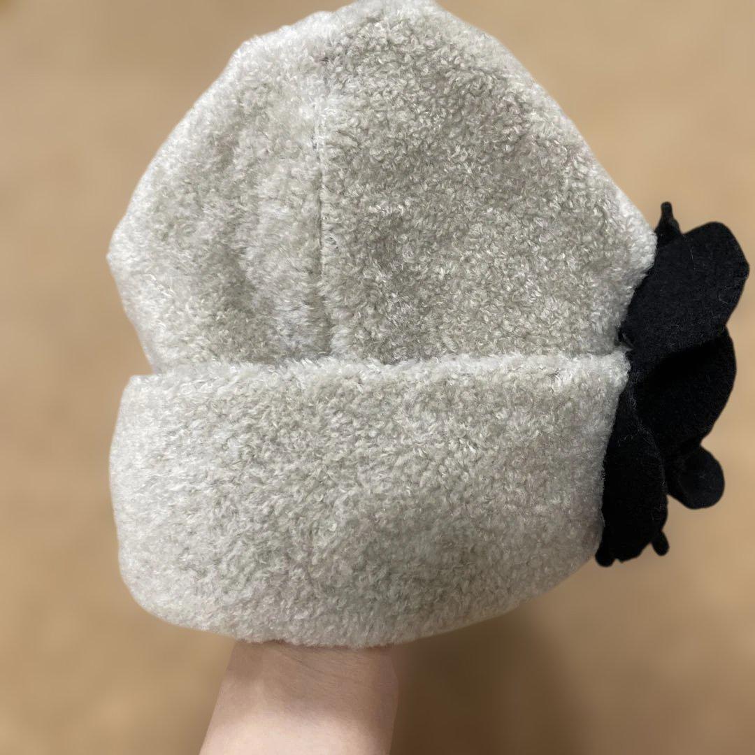 【専用】POTECHINO ニット帽 花装飾　グレー、ホワイト2点おまとめ)