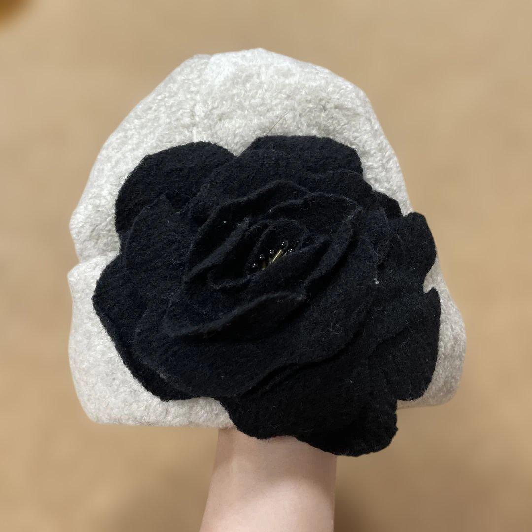 【専用】POTECHINO ニット帽 花装飾　グレー、ホワイト2点おまとめ)