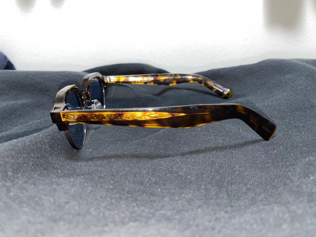 BLACK FLYS 42-145 トータスシェル　鼈甲