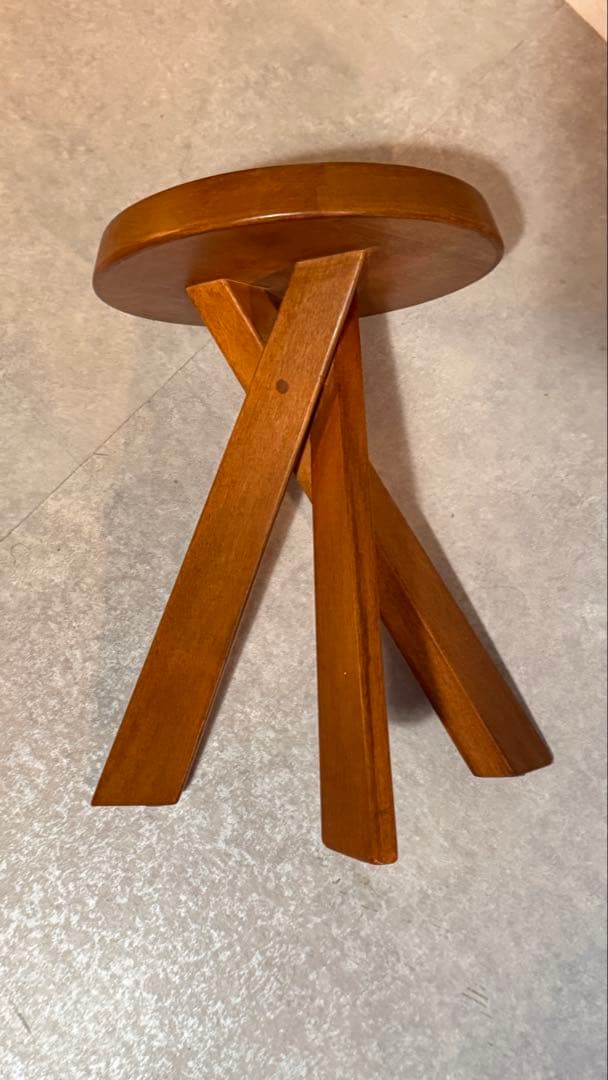 早い者勝ち　ピエールシャポー　シャルロットペリアン　スツール　捻じ脚型