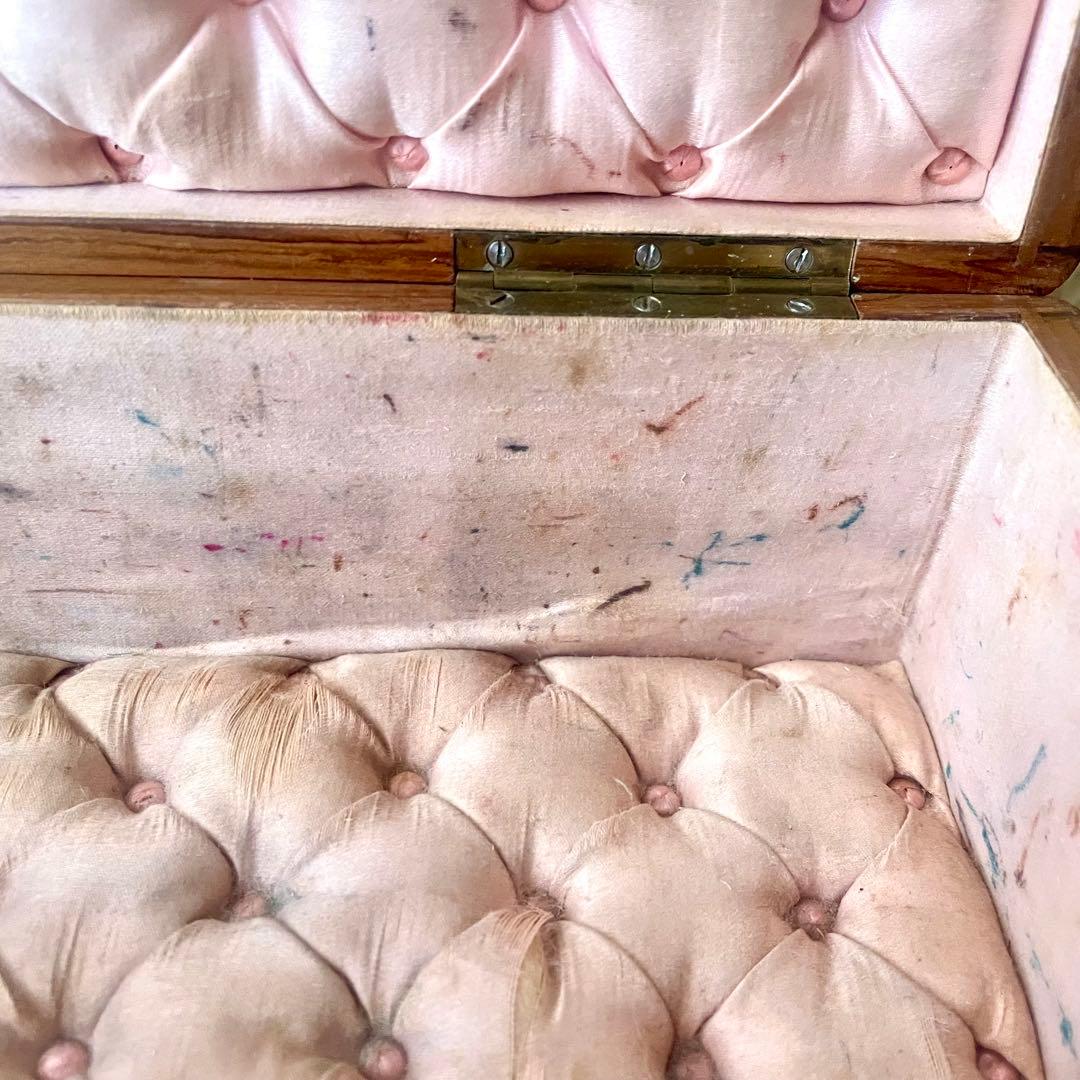 ミア　　【レア】鍵付き大きなモシュリンヌボックスピンクフランスアンティーク