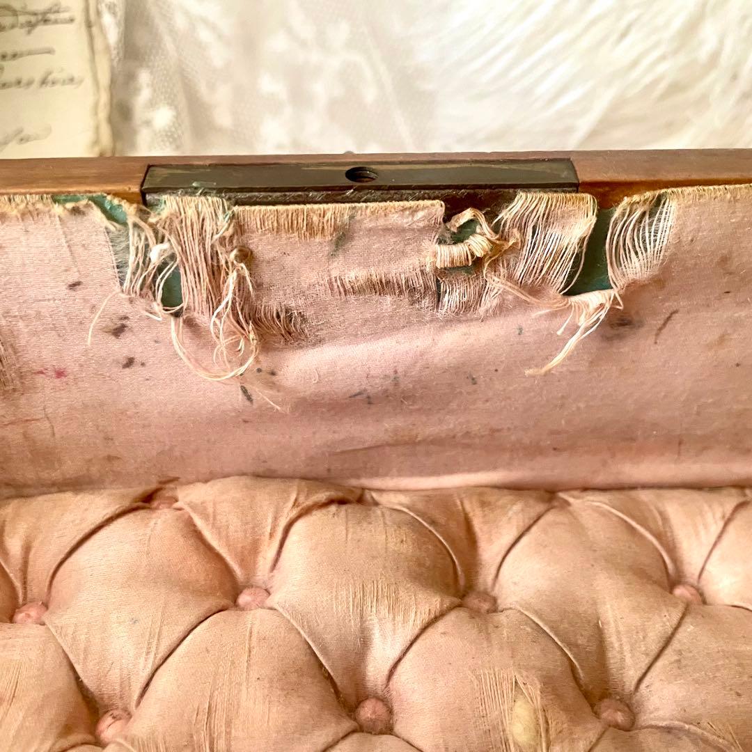 ミア　　【レア】鍵付き大きなモシュリンヌボックスピンクフランスアンティーク