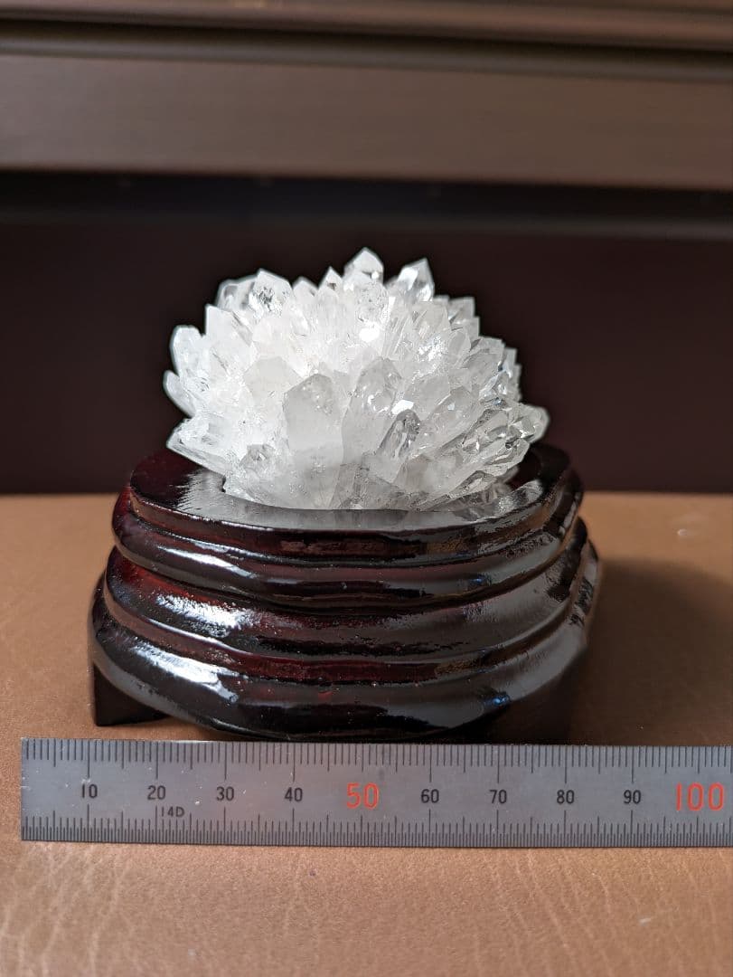 週末セール✨中国貴州省産✨ 高品質 水晶クラスター 天然菊花水晶 木製台座付き