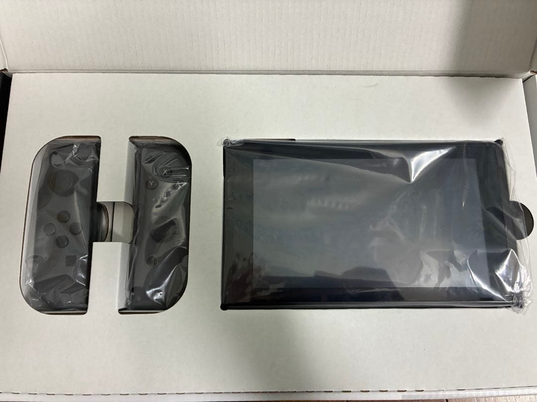 Nintendo Switch 本体 & プロコン