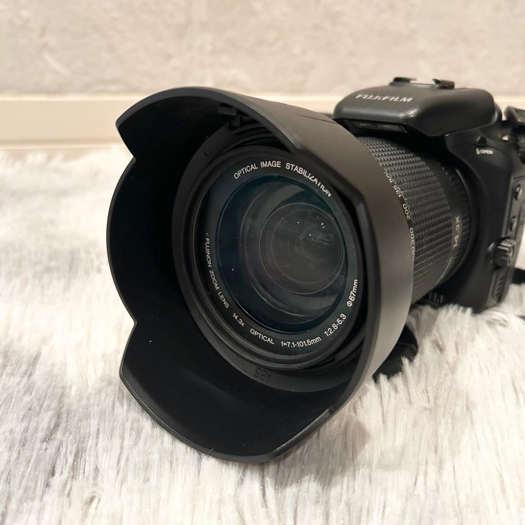 【良品】FUJIFILM FinePix S100FS【遠くも近くも1台で♪】